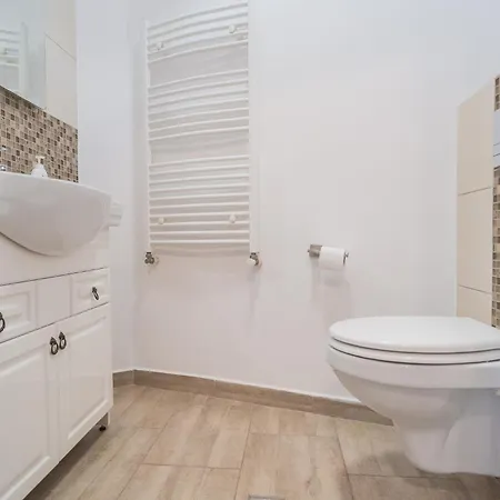 Cozy Near Victoriei Square - Berzei