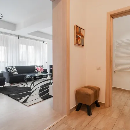 Cozy Near Victoriei Square - Berzei Lägenhet Bukarest