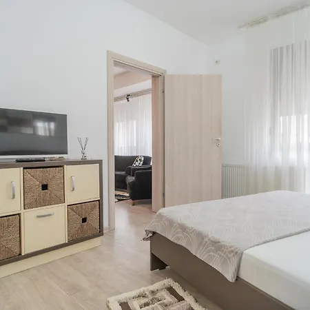 Cozy Near Victoriei Square - Berzei * ブカレスト